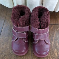 Baby toddler winter boots size 7, 23 Euro comes from Russia. Детский скороход Skoroxod


*****


Smoke and pet free home


Please ask questions prior 