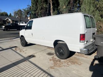 2001 Ford E-350