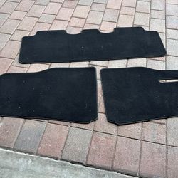 tesla model Y floor mats