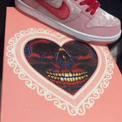 Strange Love Dunks Size: 8 