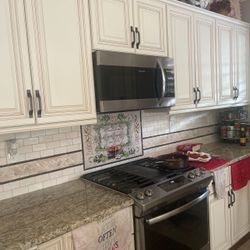 Kitchen And Bathroom 