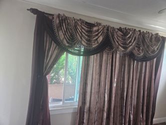 Elegant curtains