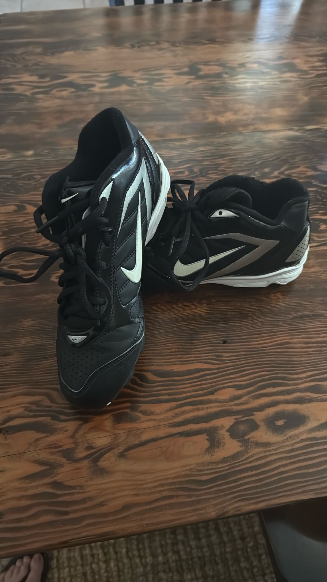 Nike Baseball Shoes Size 6Y