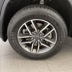 2022 Jeep Cherokee Brand New Wheels