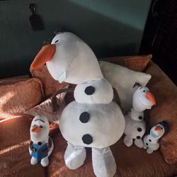 Various Disney Olafs