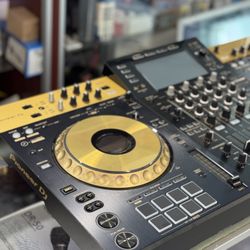 Pioneer DJ XDJ-XZ Gold Edition – Mint Condition – Fully Tested – 1 Month Store Guaranteed!!