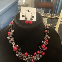 Brand New Beaded Necklace & Earrings Red Black Clear Cut Beads