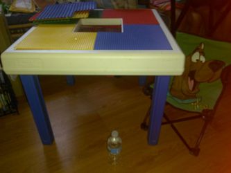 Mesa para armar legos