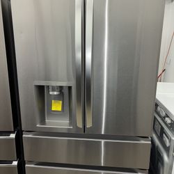 LG Stainless Steel French Door Refrigerator w/ Water Ice Dispenser