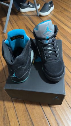 Air Jordan 5 ‘Aqua’ Sneakers Size 9 Men’s