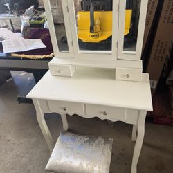 Vanity Table With Chair