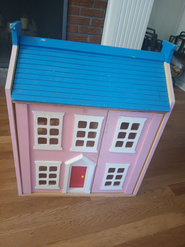Doll House (Wooden)