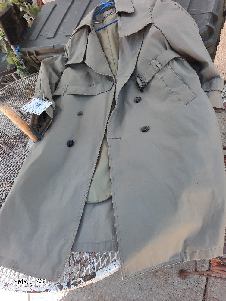 Defense Logistics Agency. Trench Coat