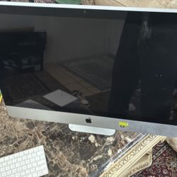 Apple desktop computer