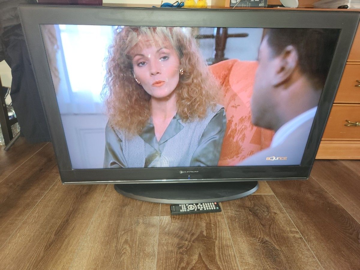 TV - Element
40"
remote included
works good
$15