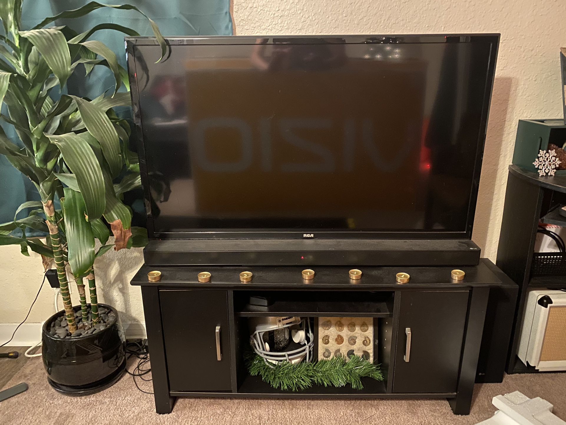 48” Flat screen tv with tv Stand