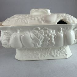⚡️ Vintage White Ceramic Electric Warming Dish / Hot Server (Covered)