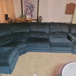 Sectional Sofa with pull out bed