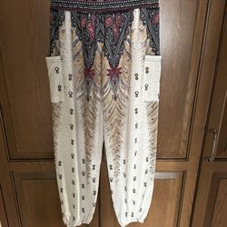 Women’s Pretty Ankle Slacks