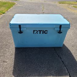 Rtic 65 Quart Cooler Sky Blue