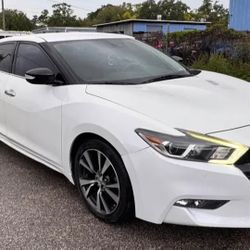 2016 Nissan Maxima 