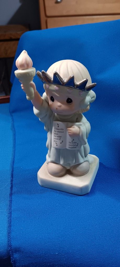 Precious Moments 2001 Statue Of Liberty