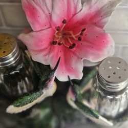 Humming Bird Salt And Peper Shaker 