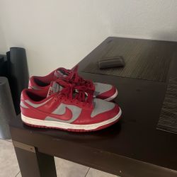 Nike Dunks Unlv