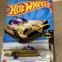  Hot Wheels 2022 - TV Series Batmobile - Batman 4/5