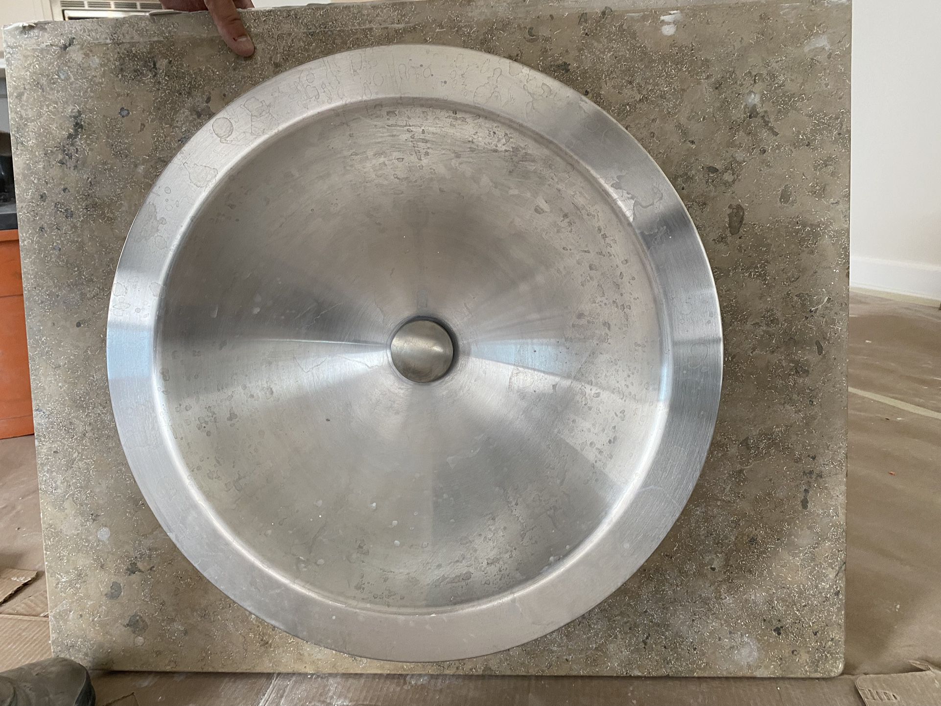 Kohler Bowl Stainless Steel With a Countertop 