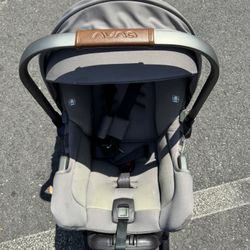 Nuna Pipa Car Seat And Base 