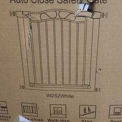 AUTO CLOSE SAFTY GATE