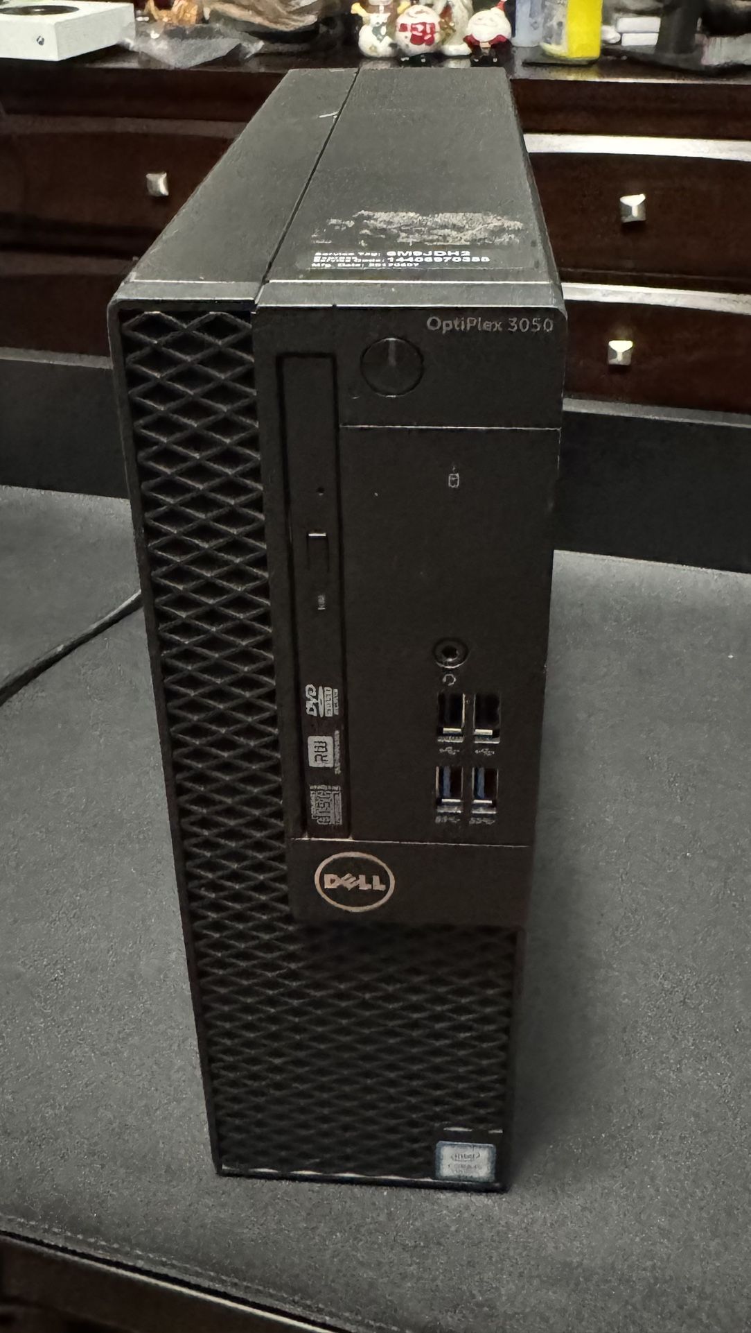 Dell Desktop-RALGUK9 Optiplex 3050