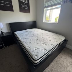 Queen Bedroom Set