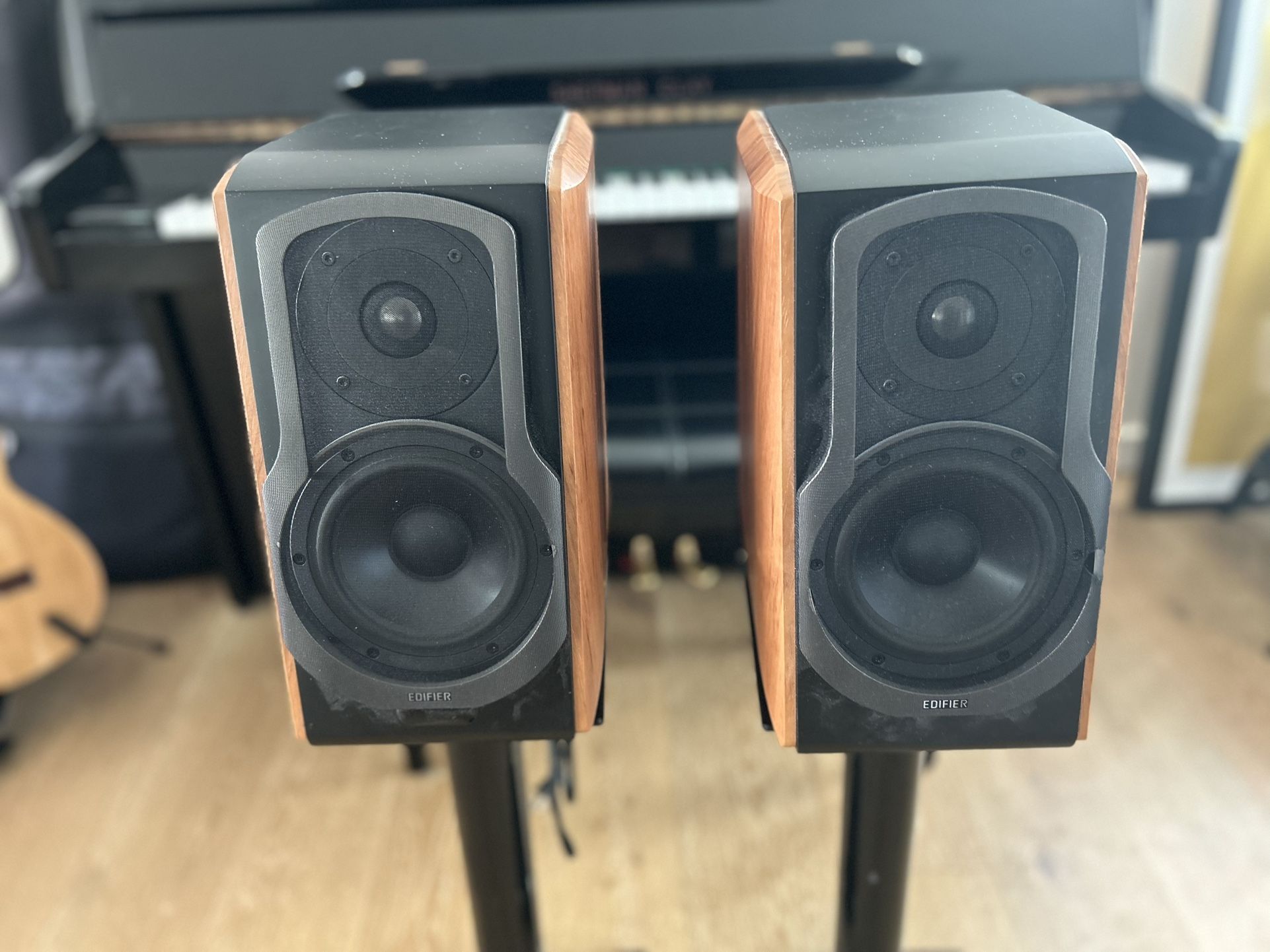 Edifier S1000DB Speakers With Stands