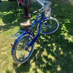 Huffy Deluxe Cruiser Bike