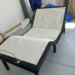 Twin XL Sleep Science Plus tilt adjustable base brand new! I can deliver   Retail $999 Your Price $275 