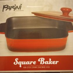 Square Baker w/ Lid