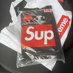 Supreme Hanes Tagless Tees (3pack) 