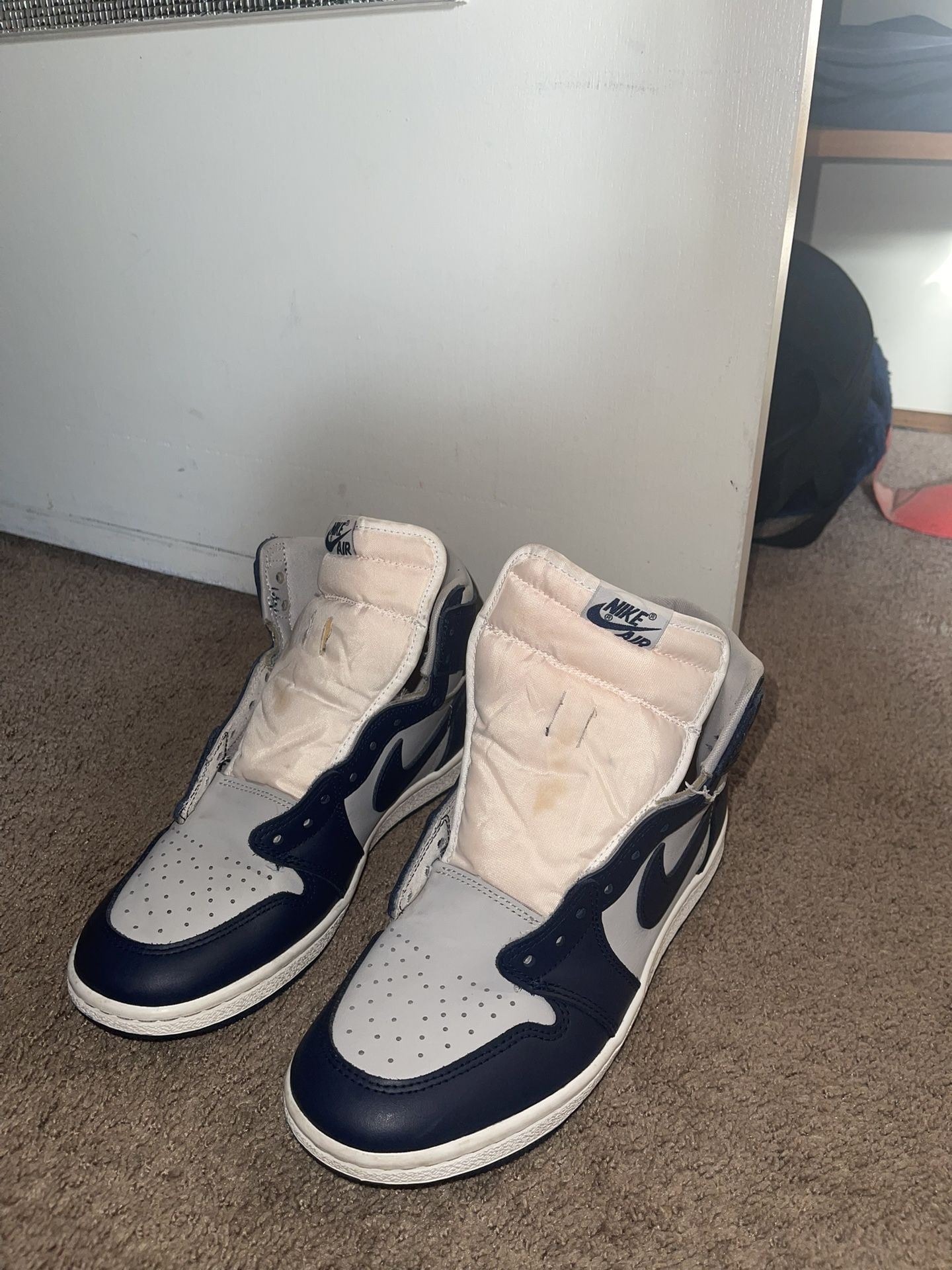 Gorge town Jordan 1 High Size 8