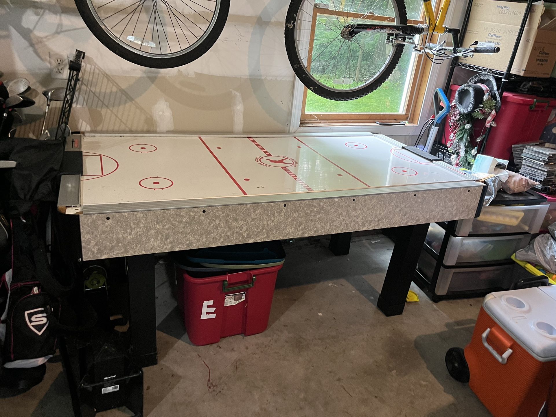 Air Hockey table