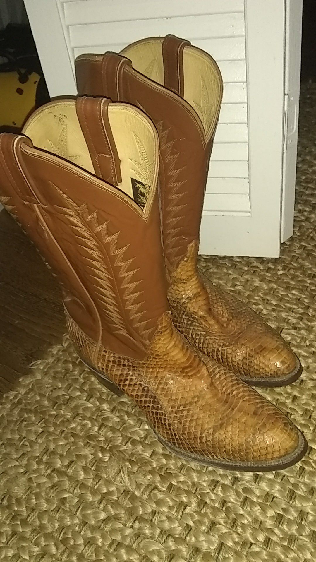 Men cowboy boots