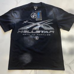 (send Your Best Offers Meetup Available) Hellstar Chrome Black Tee