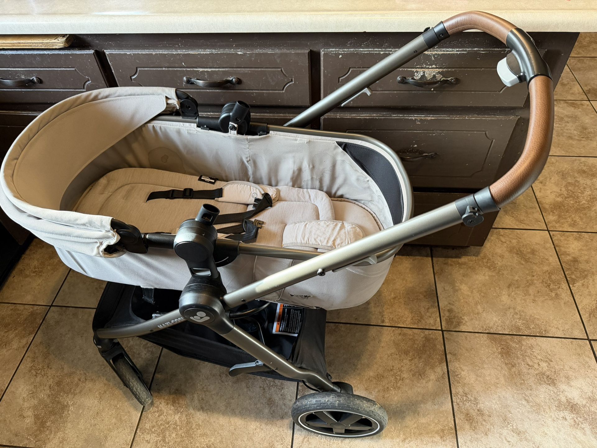 MaxiCosi Stroller With Bassinet 