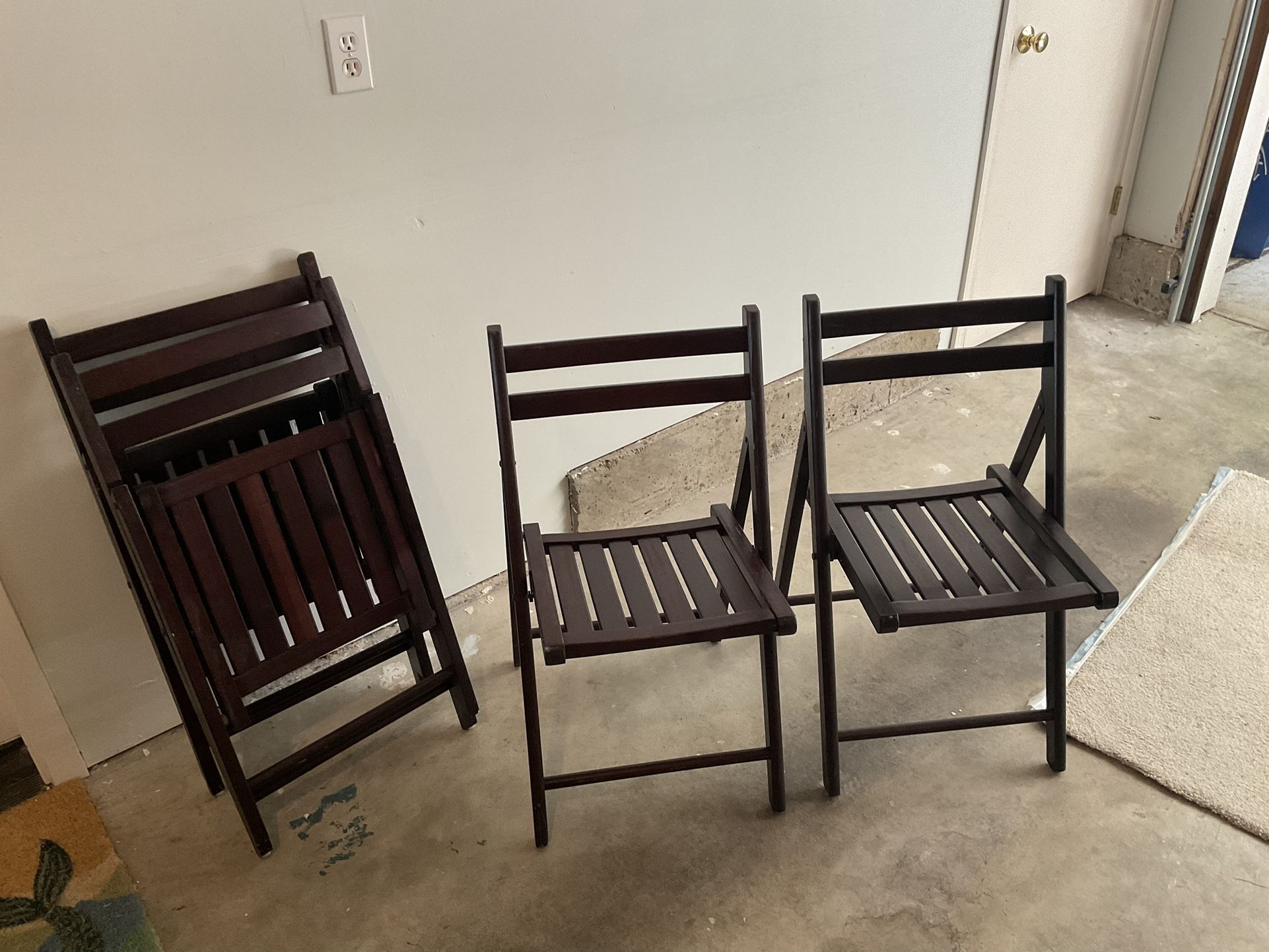 Sweet Folding Chairs