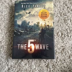 The 5th Wave Book