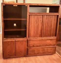Vintage MCM Solid Oak Quality Entertainment Center -Early 1980’s