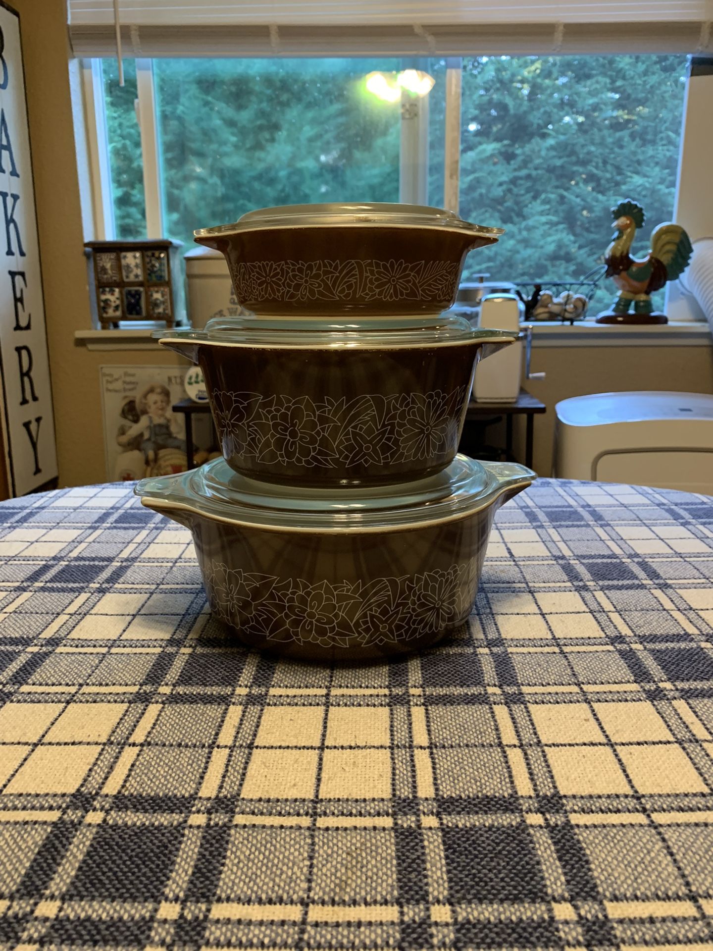 Vintage Pyrex  Woodland  Brown  Casseroles 