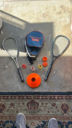 Eddie Bauer badminton rackets set $ 15 OBO