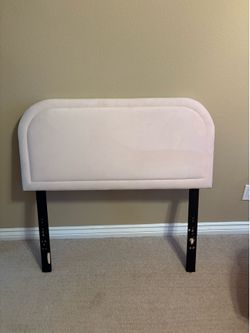 Twin/Twin XL light pink headboard